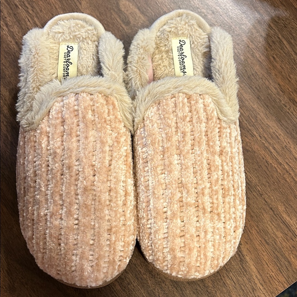 Dearfoams Ladies Plush Pink Slip-On House Slippers - Picture 7 of 8